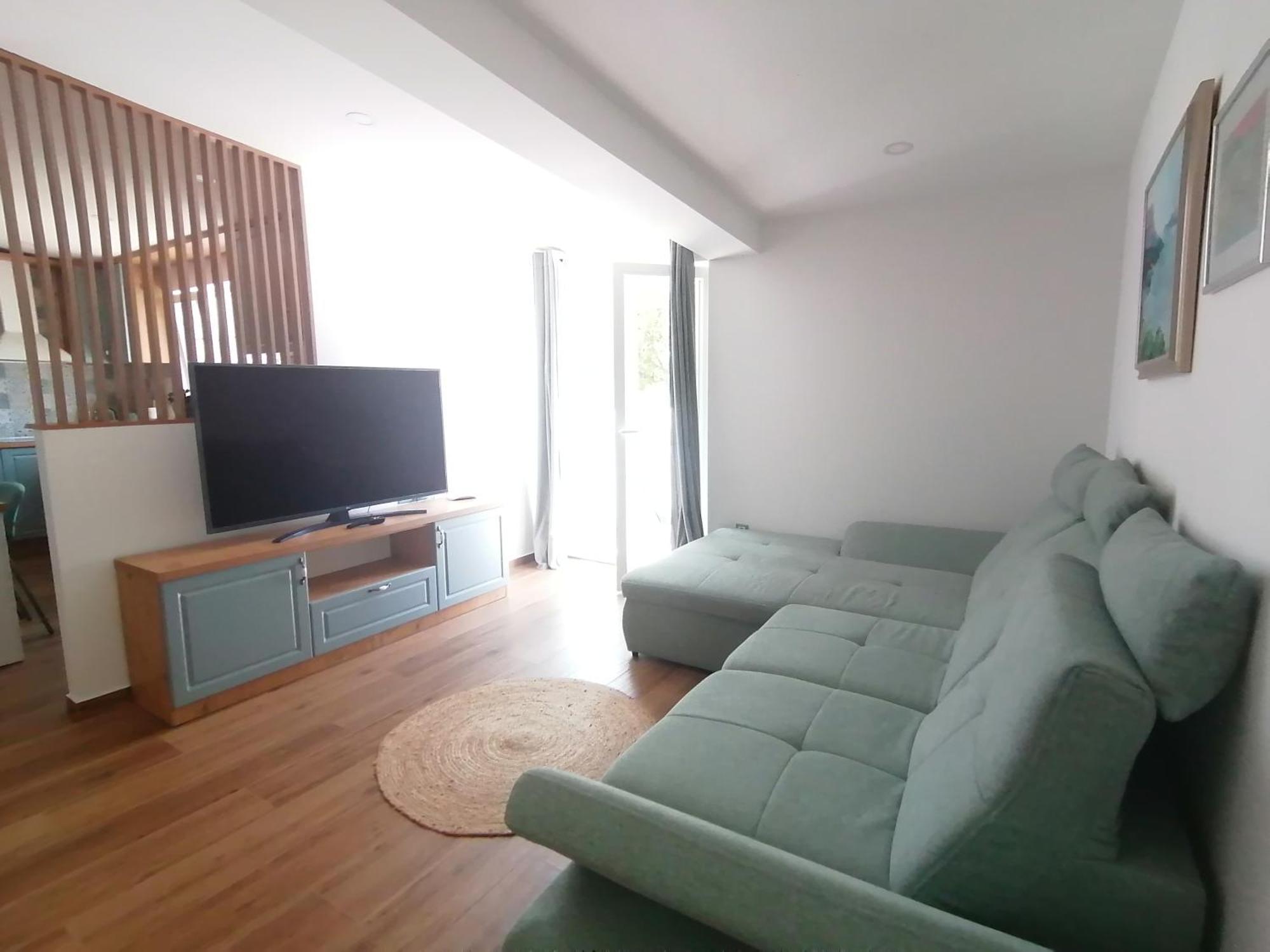 Apartmani Mares - 20 M From The Beach Brela Exterior photo
